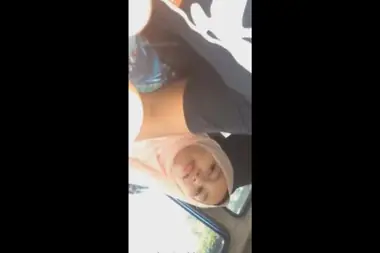 Pasangan Jilbab Berawal di Mobil Berlanjut ke Hotel, Satu Malam Dua Setting poster